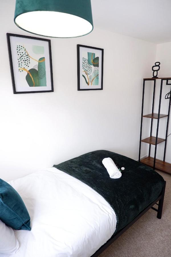 Comfortable And Cozy 4-Bedroom House Near The Hospital 캠브리지 외부 사진