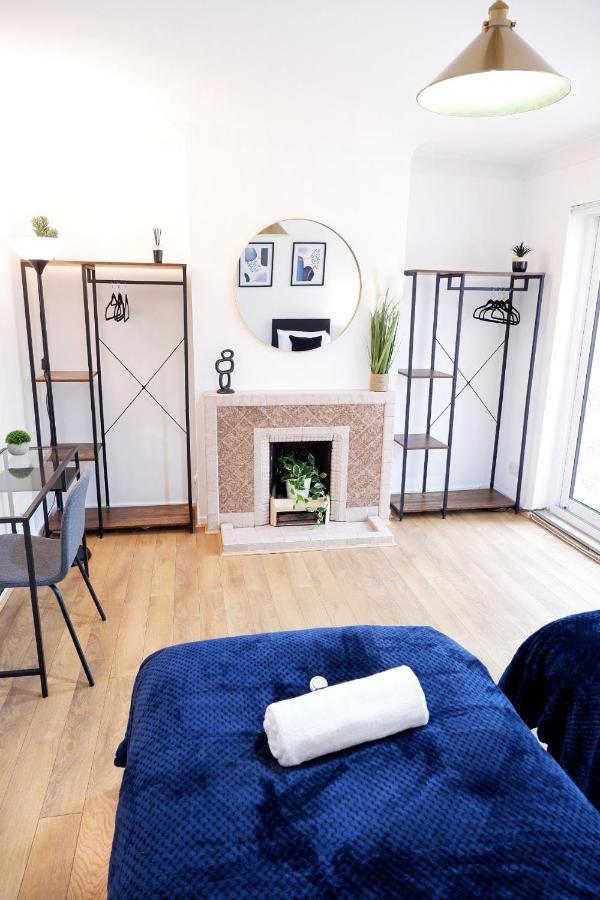 Comfortable And Cozy 4-Bedroom House Near The Hospital 캠브리지 외부 사진