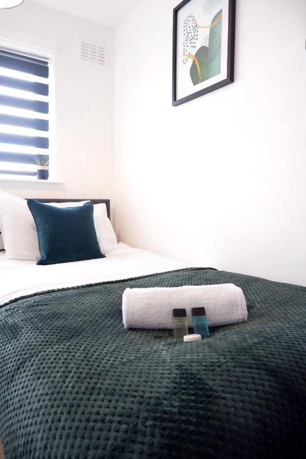 Comfortable And Cozy 4-Bedroom House Near The Hospital 캠브리지 외부 사진