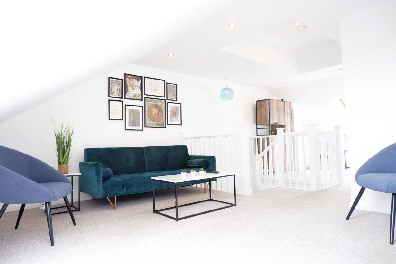 Comfortable And Cozy 4-Bedroom House Near The Hospital 캠브리지 외부 사진