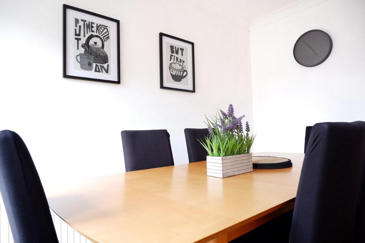 Comfortable And Cozy 4-Bedroom House Near The Hospital 캠브리지 외부 사진